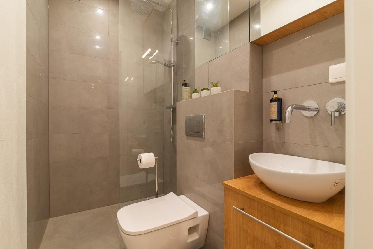 Apartament Rent Like - Niekłańska 9/11 *